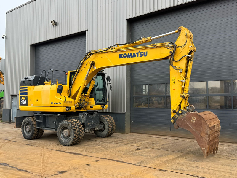 Wheel excavator Komatsu PW180-11: picture 8