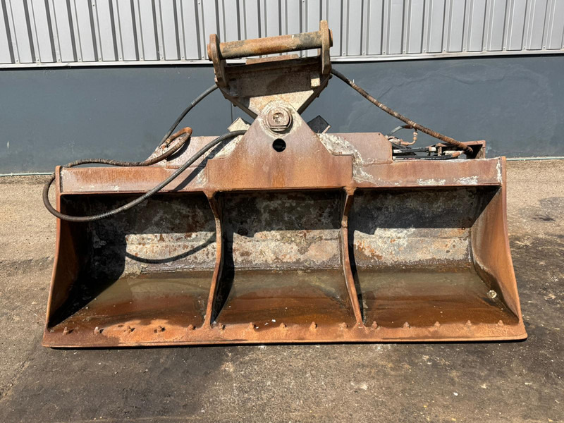 Lehnhoff Kantelbak NGT4-2400 MS25 - Bucket: picture 1 Lehnhoff Kantelbak NGT4-2400 MS25 - Bucket: picture 1