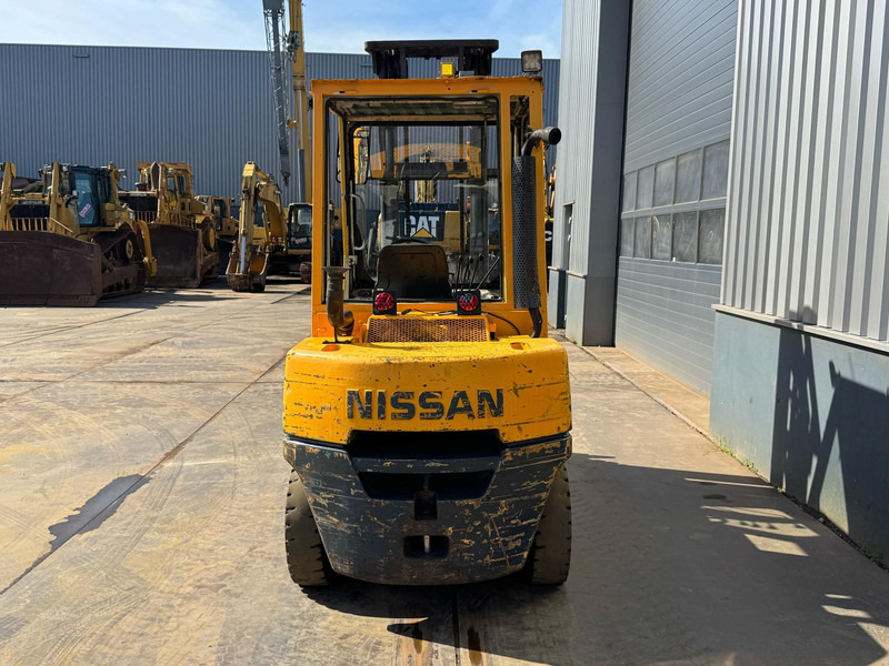 Nissan WGF03A45U - Forklift: picture 3 Nissan WGF03A45U - Forklift: picture 3