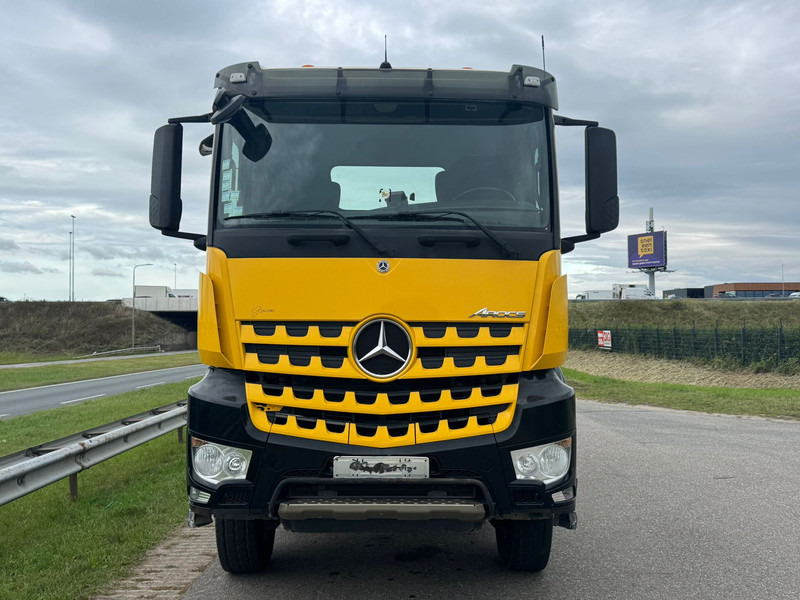 MERCEDESBENZ AROCS 3345 - Tractor unit: picture 5 MERCEDESBENZ AROCS 3345 - Tractor unit: picture 5