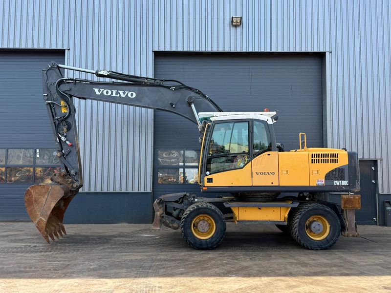 Volvo EW180C - Wheel excavator: picture 1 Volvo EW180C - Wheel excavator: picture 1