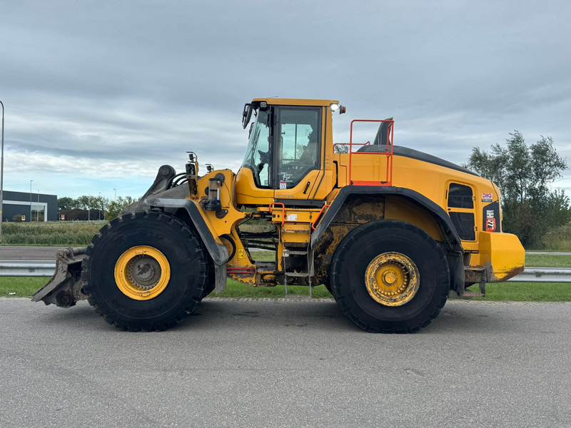 Volvo L220H - Wheel loader: picture 1 Volvo L220H - Wheel loader: picture 1