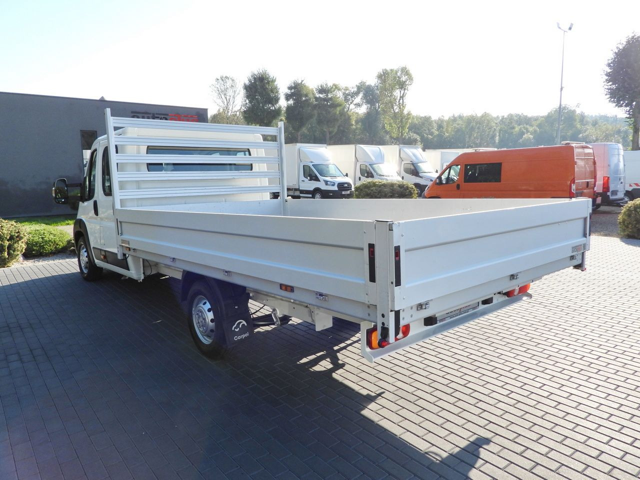 Combi van CITROEN JUMPER STAKE BODY DOUBLE CABIN DOKA 7 SEATS PNEUMATICS AIR CONDITIONING 140HP: picture 9 Combi van CITROEN JUMPER STAKE BODY DOUBLE CABIN DOKA 7 SEATS PNEUMATICS AIR CONDITIONING 140HP: picture 9