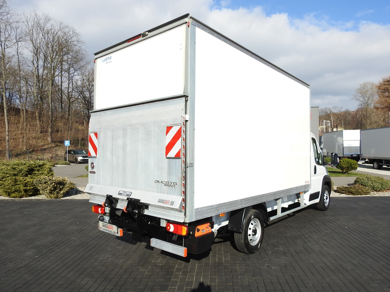FIAT DUCATO  BOX LIFT 8 PALLETS CRUISE CONTROL NAVIGATION LED LIGHTS AIR CONDITIONING  130HP - Refrigerated van: picture 3 FIAT DUCATO  BOX LIFT 8 PALLETS CRUISE CONTROL NAVIGATION LED LIGHTS AIR CONDITIONING  130HP - Refrigerated van: picture 3