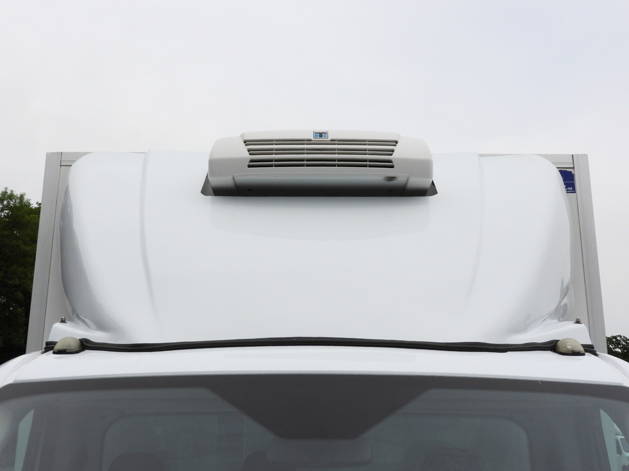 Box van FORD TRANSIT BOX / REFRIGERATOR BOX 5*C / CRUISE CONTROL LED LIGHTS TWIN WHEELS AIR CONDITIONING  130HP: picture 16