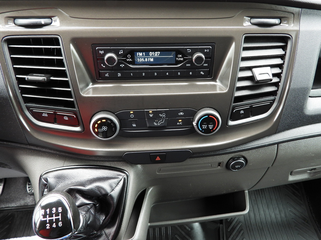 Box van FORD TRANSIT BOX / REFRIGERATOR BOX 5*C / CRUISE CONTROL LED LIGHTS TWIN WHEELS AIR CONDITIONING  130HP: picture 41