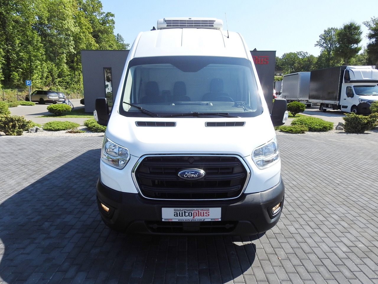 FORD TRANSIT REFRIGERATOR VAN  0*C HEATING FUNCTION CRUISE CONTROL AIR CONDITIONING LED LIGHTS  130HP - Refrigerated van: picture 5 FORD TRANSIT REFRIGERATOR VAN  0*C HEATING FUNCTION CRUISE CONTROL AIR CONDITIONING LED LIGHTS  130HP - Refrigerated van: picture 5
