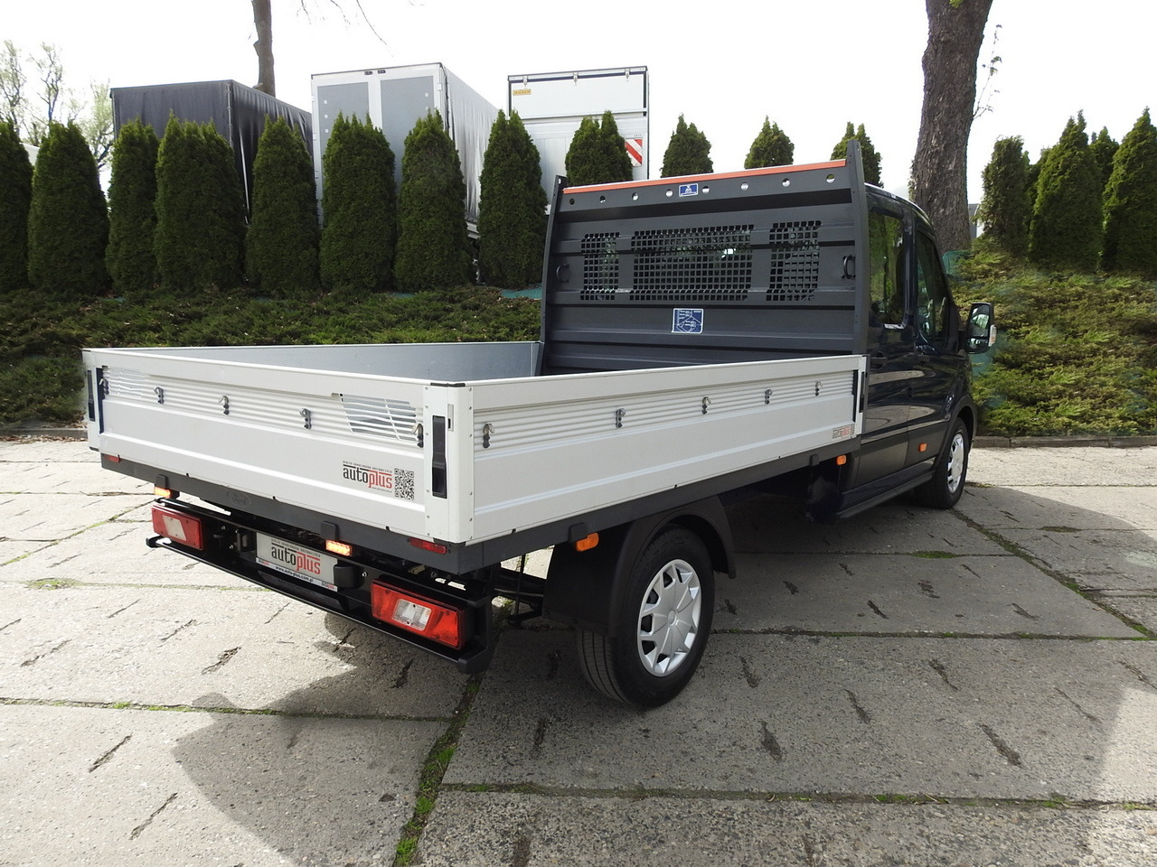 FORD TRANSIT STAKE BODY DOUBLE CABIN DOKA 7 SEATS CRUISE CONTROL AIR CONDITIONING LED LIGHTS 130HP - Combi van: picture 3 FORD TRANSIT STAKE BODY DOUBLE CABIN DOKA 7 SEATS CRUISE CONTROL AIR CONDITIONING LED LIGHTS 130HP - Combi van: picture 3