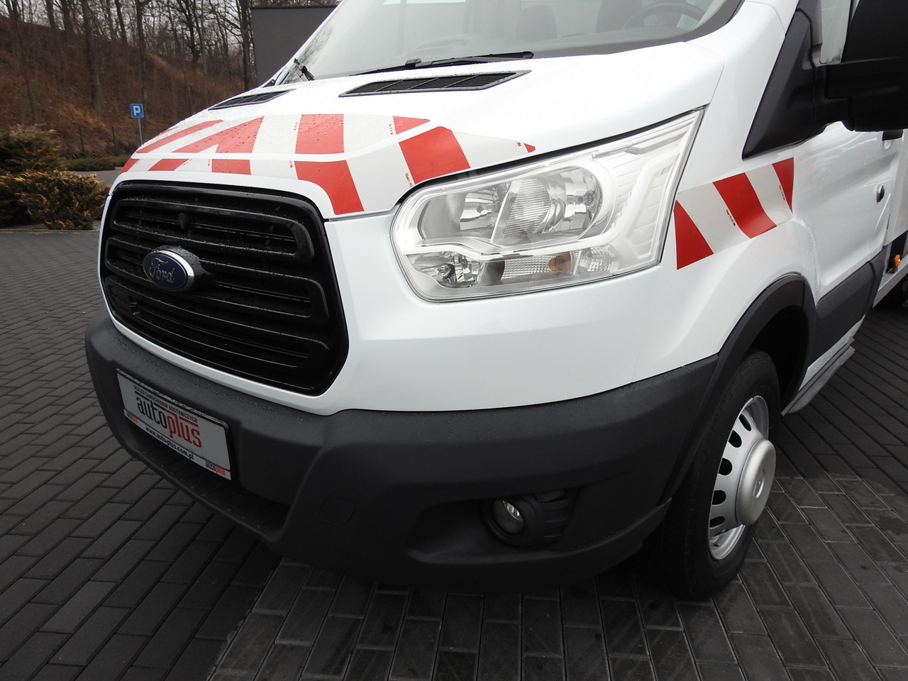 Tipper van FORD TRANSIT TIPPER CRUISE CONTROL AIR CONDITIONING TWIN WHEELS 170HP: picture 23 Tipper van FORD TRANSIT TIPPER CRUISE CONTROL AIR CONDITIONING TWIN WHEELS 170HP: picture 23