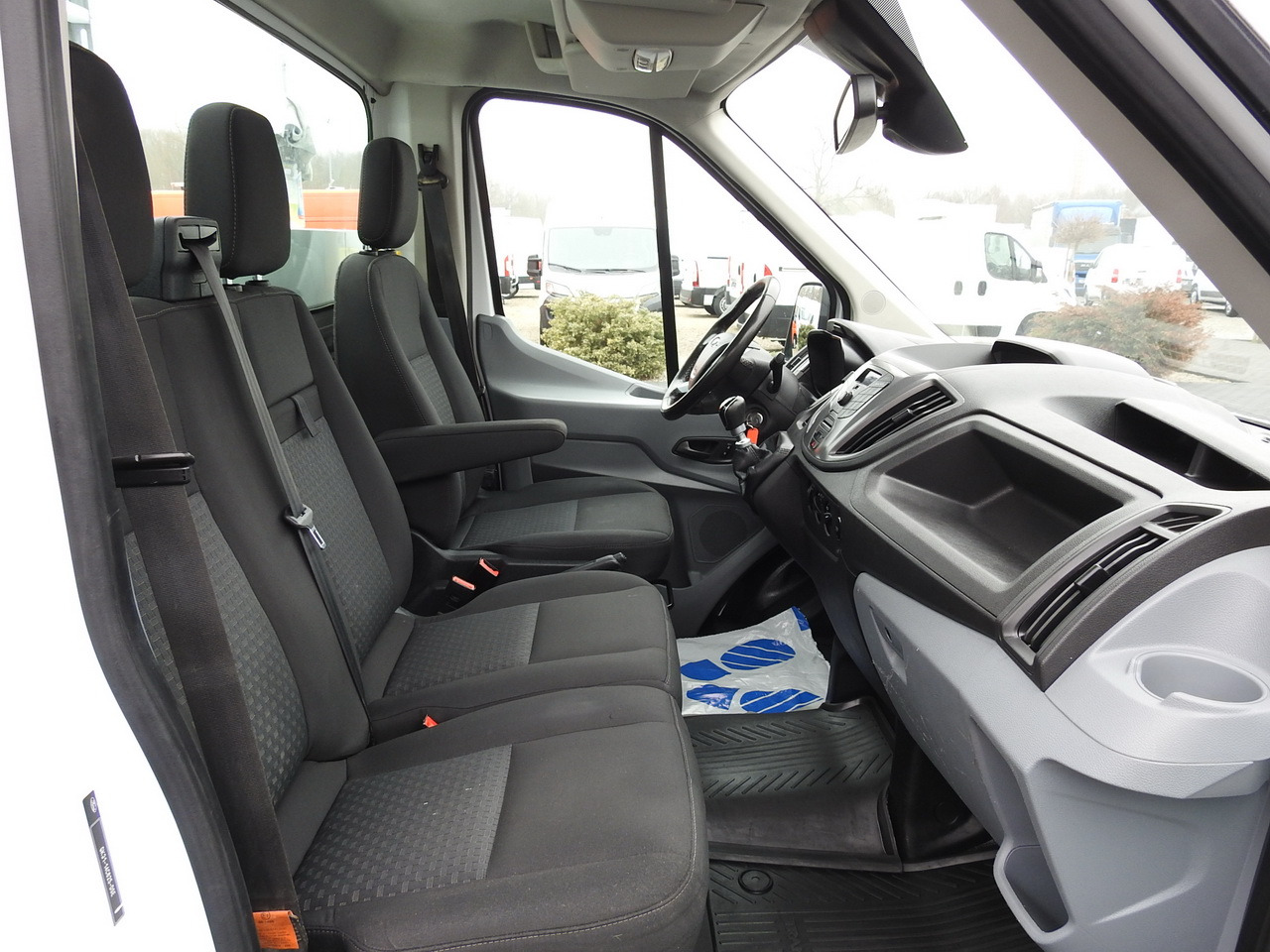 Tipper van FORD TRANSIT TIPPER CRUISE CONTROL AIR CONDITIONING TWIN WHEELS 170HP: picture 37 Tipper van FORD TRANSIT TIPPER CRUISE CONTROL AIR CONDITIONING TWIN WHEELS 170HP: picture 37