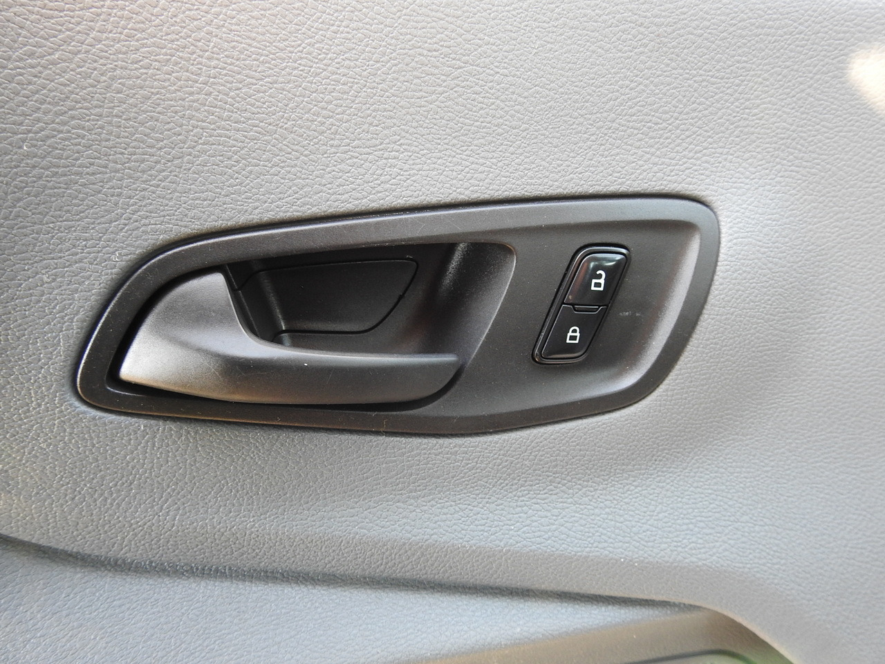 FORD TRANSIT  TIPPER DOUBLE CABIN DOKA 6 SEATS CRUISE CONTROL AIR CONDITIONING  130HP on lease FORD TRANSIT  TIPPER DOUBLE CABIN DOKA 6 SEATS CRUISE CONTROL AIR CONDITIONING  130HP: picture 27