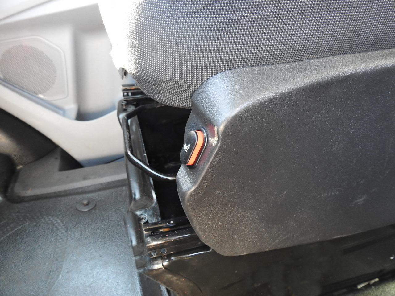 FORD TRANSIT  TIPPER DOUBLE CABIN DOKA 6 SEATS CRUISE CONTROL AIR CONDITIONING  130HP on lease FORD TRANSIT  TIPPER DOUBLE CABIN DOKA 6 SEATS CRUISE CONTROL AIR CONDITIONING  130HP: picture 26