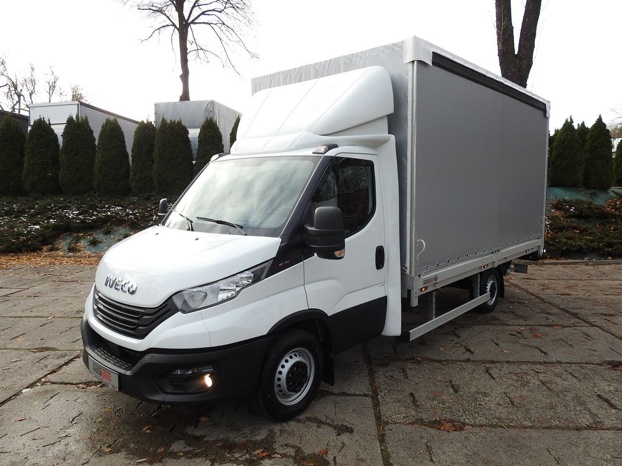 New Curtain side van IVECO DAILY 35S16 NEW TARPAULIN LIFT 8 PALLETS CRUISE CONTROL AIR CONDITIONING  160HP: picture 28