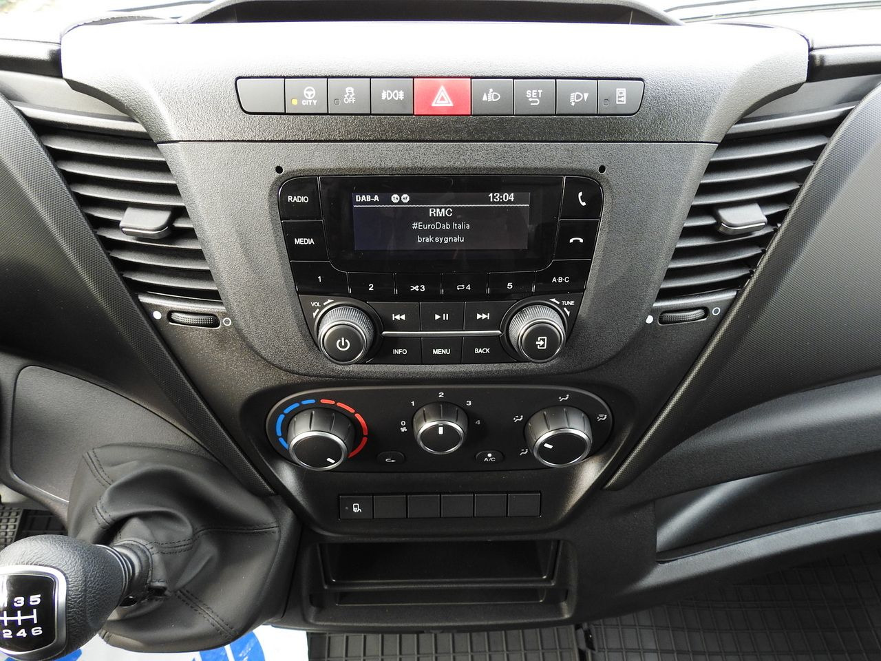 New Curtain side van IVECO DAILY 35S16 NEW TARPAULIN LIFT 8 PALLETS CRUISE CONTROL AIR CONDITIONING  160HP: picture 43