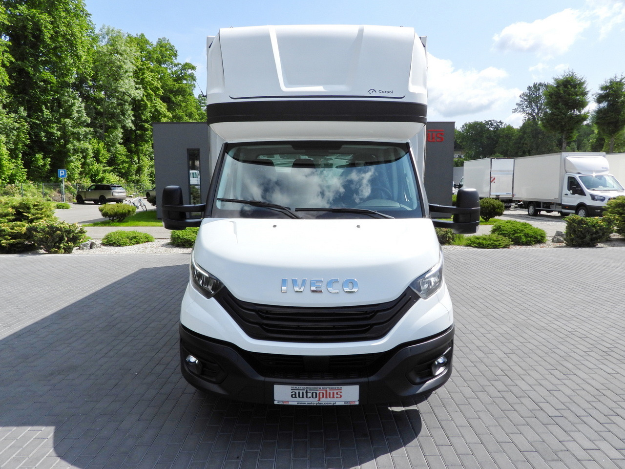 IVECO DAILY 35S18 TARPAULIN 10 PALLETS CRUISE CONTROL LED LIGHTS AIR CONDITIONING 180HP - Curtain side van: picture 5 IVECO DAILY 35S18 TARPAULIN 10 PALLETS CRUISE CONTROL LED LIGHTS AIR CONDITIONING 180HP - Curtain side van: picture 5