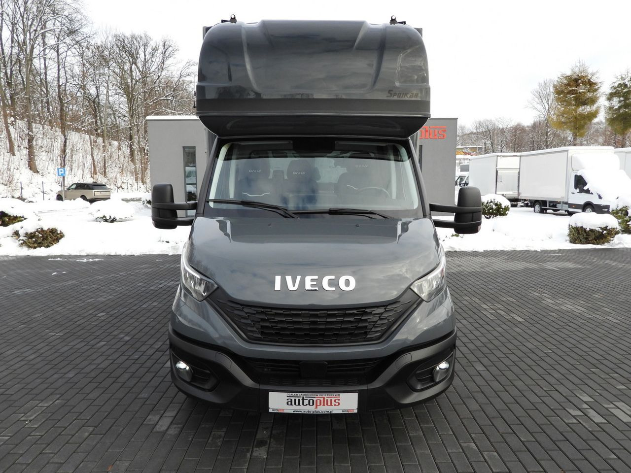IVECO DAILY 35S18 TARPAULIN 10 PALLETS WEBASTO CRUISE CONTROL LED LIGHTS PNEUMATICS AIR CONDITIONING 180HP - Curtain side van: picture 5 IVECO DAILY 35S18 TARPAULIN 10 PALLETS WEBASTO CRUISE CONTROL LED LIGHTS PNEUMATICS AIR CONDITIONING 180HP - Curtain side van: picture 5