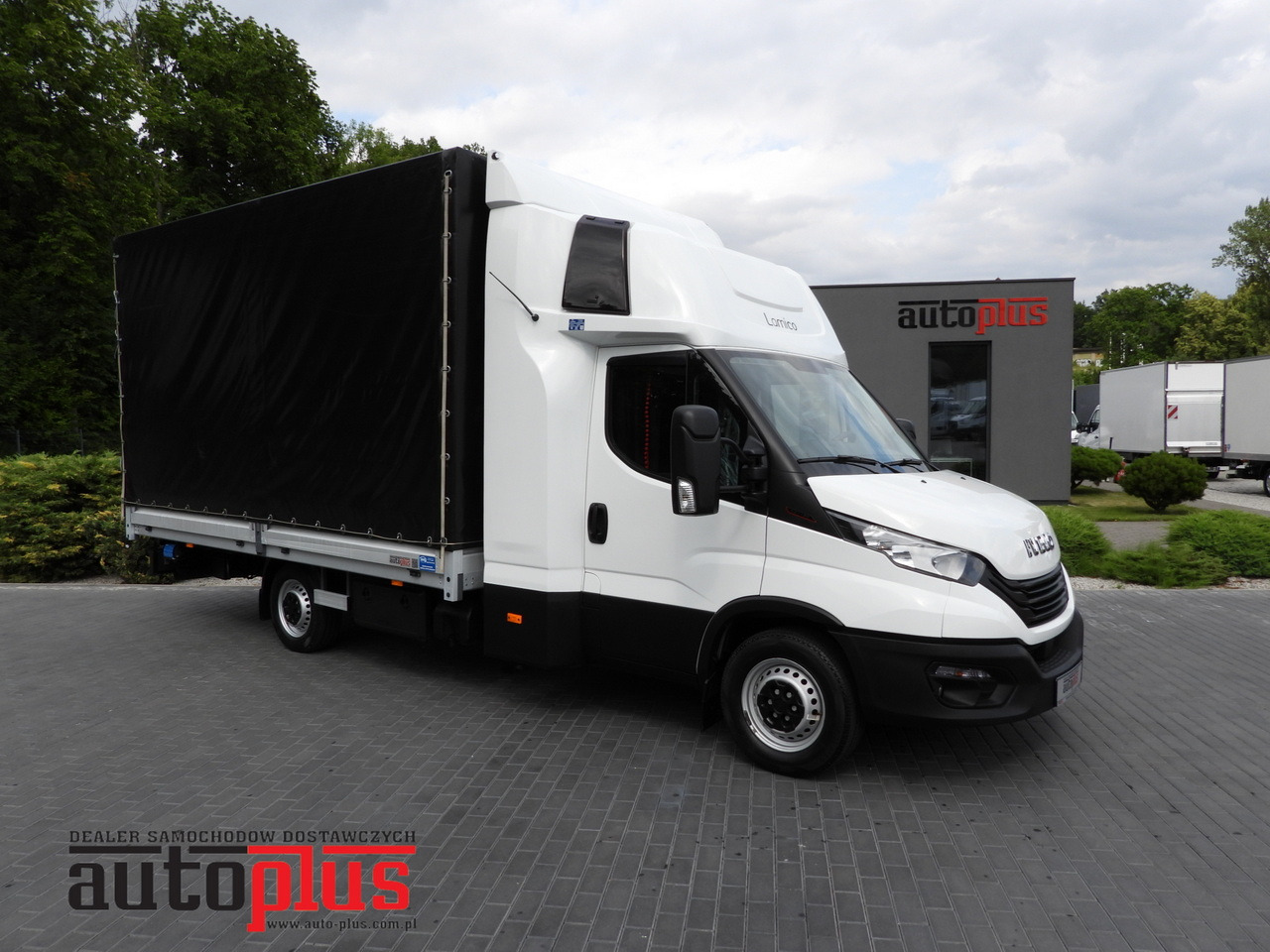 IVECO DAILY 35S18 TARPAULIN LIFT 10 PALLETS WEBASTO CRUISE CONTROL PNEUMATICS AIR CONDITIONING 180HP - Curtain side van: picture 1 IVECO DAILY 35S18 TARPAULIN LIFT 10 PALLETS WEBASTO CRUISE CONTROL PNEUMATICS AIR CONDITIONING 180HP - Curtain side van: picture 1