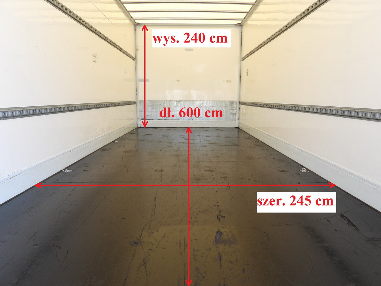 Box truck IVECO DAILY 72C18 LIFT 14 PALLETS CRUISE CONTROL PNEUMATICS AUTOMATIC TRANSMISSION HI-MATIC TWIN WHEELS AIR CONDITIONING 180HP: picture 11 Box truck IVECO DAILY 72C18 LIFT 14 PALLETS CRUISE CONTROL PNEUMATICS AUTOMATIC TRANSMISSION HI-MATIC TWIN WHEELS AIR CONDITIONING 180HP: picture 11