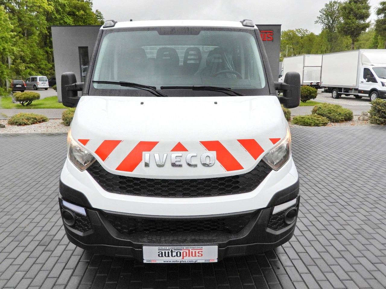 Iveco DAILY 35C13 KIPPER DOPPELKABINE DOKA 7 SITZE A/C - Tipper van, Combi van: picture 5 Iveco DAILY 35C13 KIPPER DOPPELKABINE DOKA 7 SITZE A/C - Tipper van, Combi van: picture 5