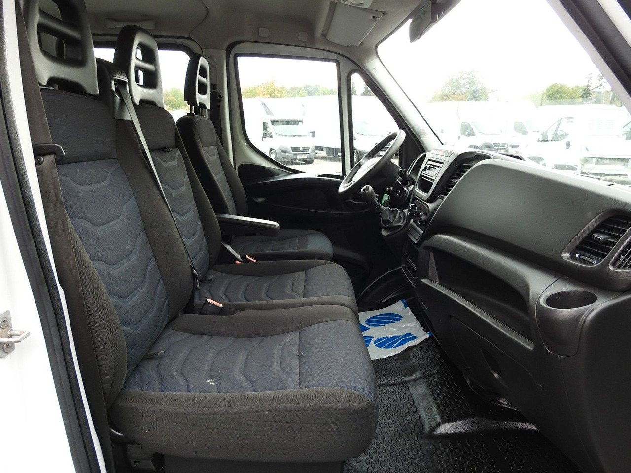 Flatbed van, Combi van Iveco DAILY 35S15 PRITSCHE DOPPELKABINE DOKA 7 SITZE: picture 27