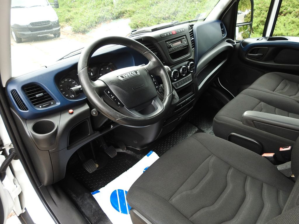 Iveco DAILY 35S18 PRITSCHE PLANE 10 PALETTEN AUFZUG - Curtain side van: picture 2 Iveco DAILY 35S18 PRITSCHE PLANE 10 PALETTEN AUFZUG - Curtain side van: picture 2