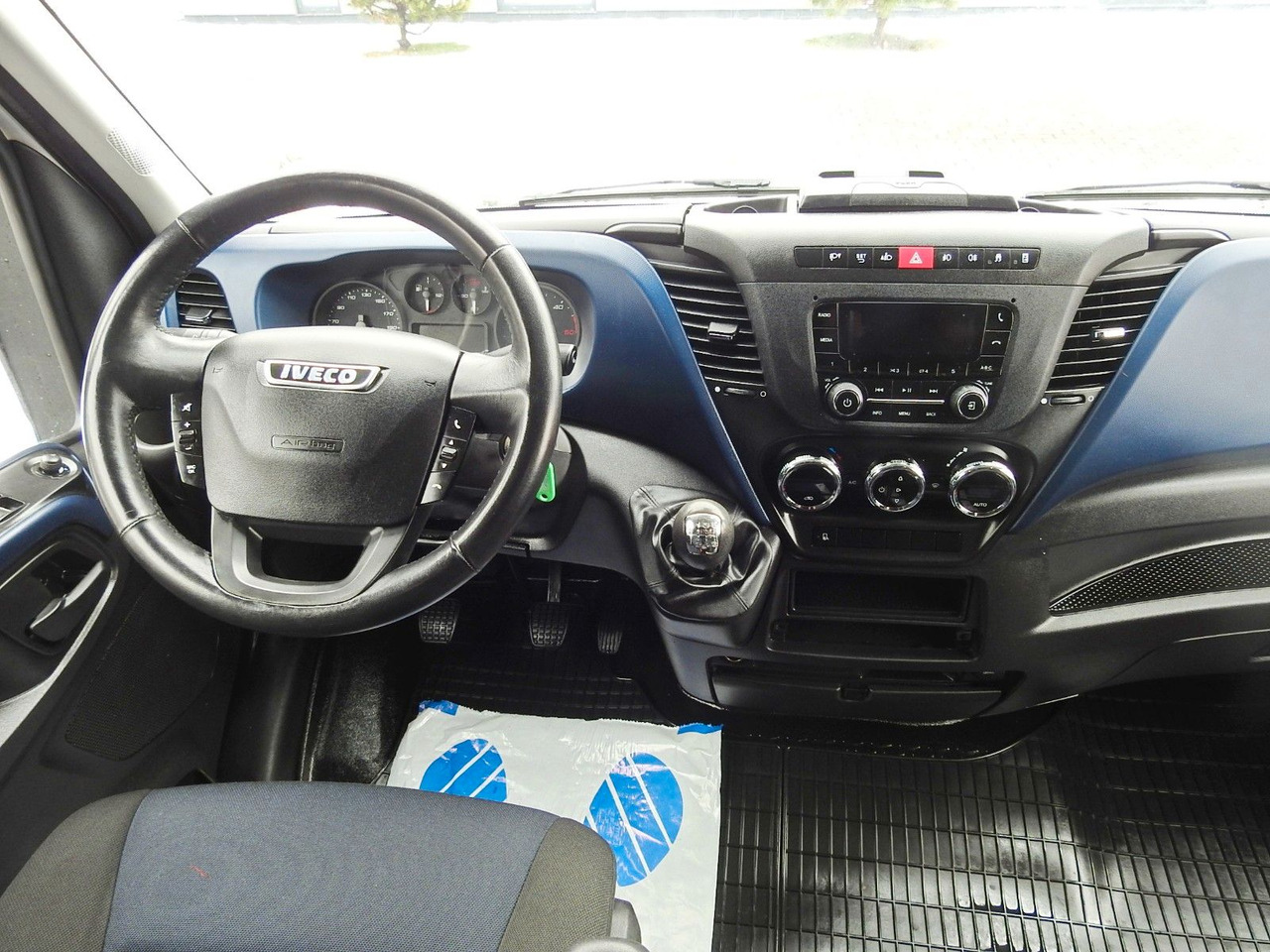 New Curtain side van, Combi van Iveco DAILY  35S18 PRITSCHE PLANE 10 PALETTEN WEBASTO: picture 22