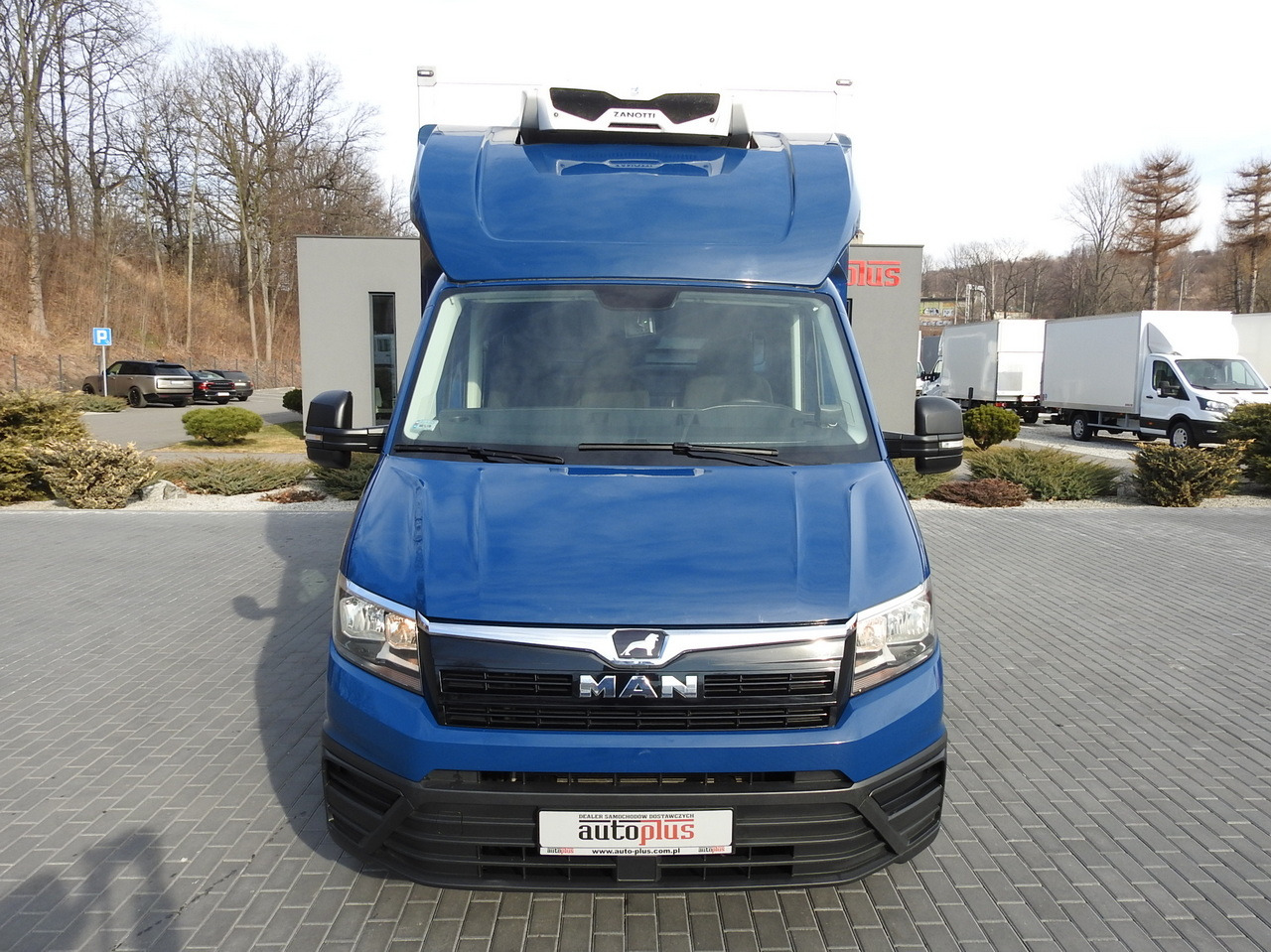 MAN TGE 3.180 REGRIGERATOR BOX -5*C 8 PALLETS HEATING FUNCTION CRUISE CONTROL PNEUMATICS AIR CONDITIONING 180HP - Refrigerated van: picture 5 MAN TGE 3.180 REGRIGERATOR BOX -5*C 8 PALLETS HEATING FUNCTION CRUISE CONTROL PNEUMATICS AIR CONDITIONING 180HP - Refrigerated van: picture 5