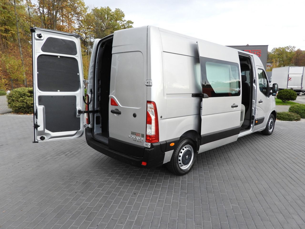 OPEL MOVANO BOX DELIVERY VAN 7 SEATS CRUISE CONTROL LED LIGHTS AIR CONDITIONING  180HP - Panel van: picture 3 OPEL MOVANO BOX DELIVERY VAN 7 SEATS CRUISE CONTROL LED LIGHTS AIR CONDITIONING  180HP - Panel van: picture 3