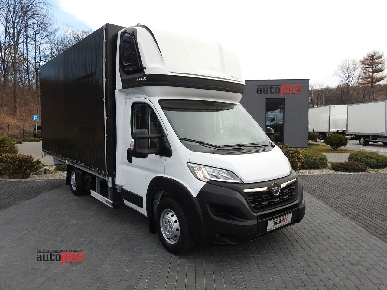 Opel MOVANO PRITSCHE PLANE 10 PALETTEN WEBASTO A/C - Curtain side van: picture 1 Opel MOVANO PRITSCHE PLANE 10 PALETTEN WEBASTO A/C - Curtain side van: picture 1