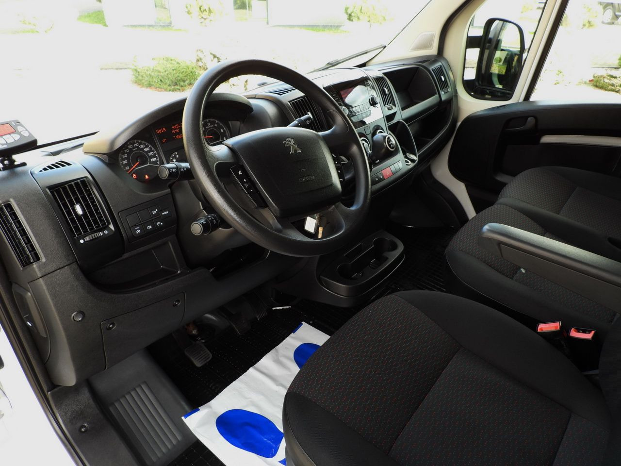 PEUGEOT BOXER REGRIGERATOR BOX 0*C 8 PALLETS CRUISE CONTROL LED LIGHTS AIR CONDITIONING 150HP - Refrigerated van: picture 2 PEUGEOT BOXER REGRIGERATOR BOX 0*C 8 PALLETS CRUISE CONTROL LED LIGHTS AIR CONDITIONING 150HP - Refrigerated van: picture 2