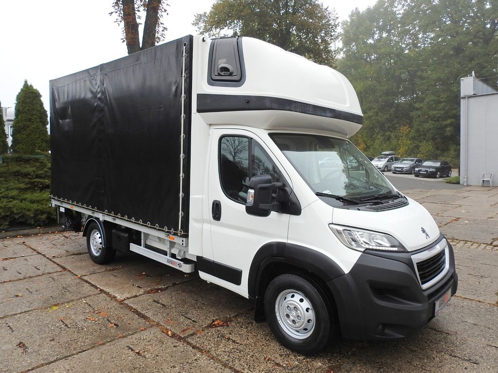 Peugeot BOXER PRITSCHE PLANE 8 PALLETS WEBASTO A/C - Curtain side van: picture 4 Peugeot BOXER PRITSCHE PLANE 8 PALLETS WEBASTO A/C - Curtain side van: picture 4