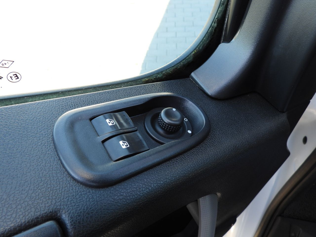 Small van RENAULT MASTER BOX DELIVERY VAN 7 SEATS CRUISE CONTROL AIR CONDITIONING 110HP: picture 23 Small van RENAULT MASTER BOX DELIVERY VAN 7 SEATS CRUISE CONTROL AIR CONDITIONING 110HP: picture 23