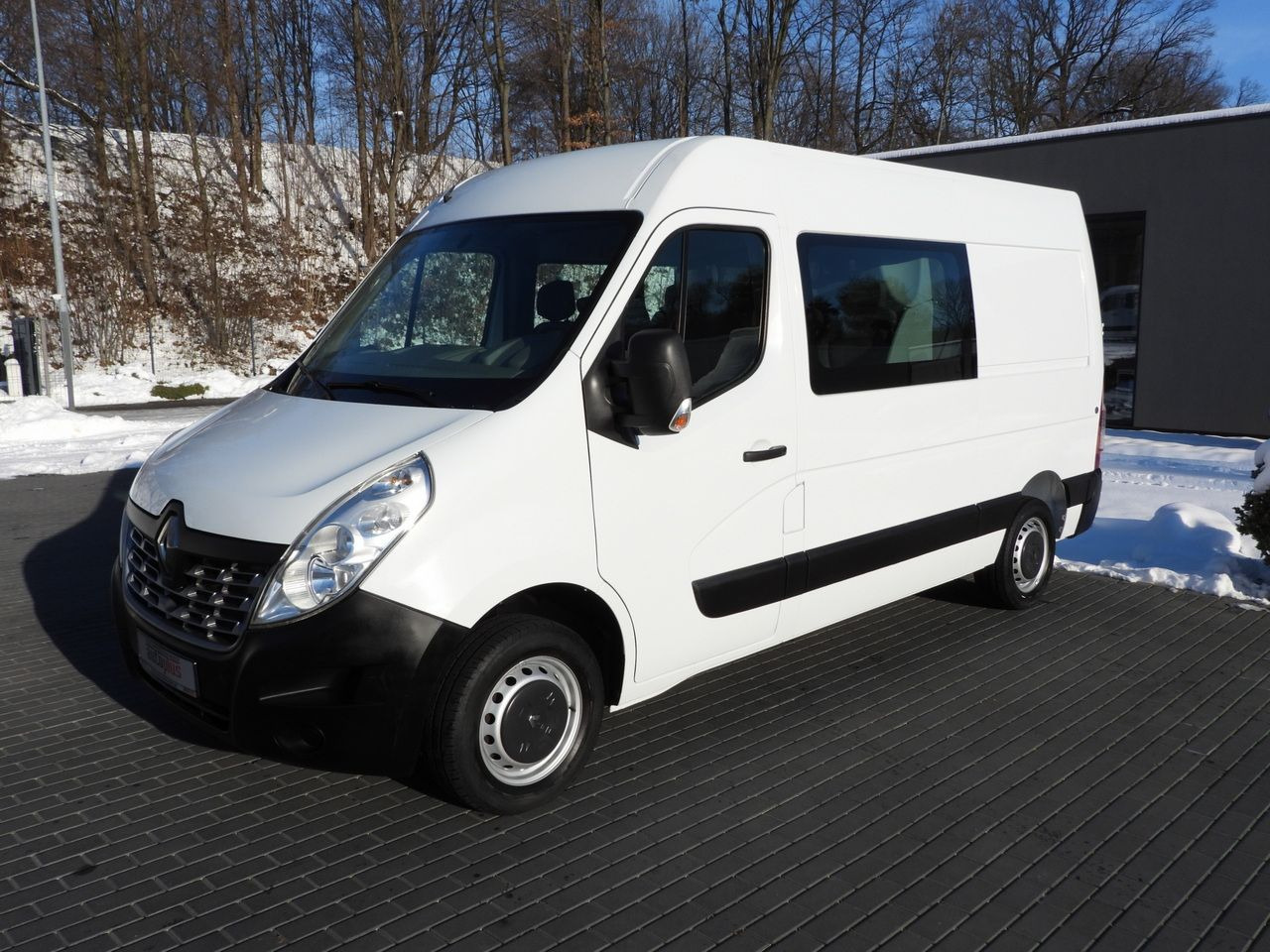 Small van RENAULT MASTER BOX DELIVERY VAN 7 SEATS CRUISE CONTROL AIR CONDITIONING 110HP: picture 6 Small van RENAULT MASTER BOX DELIVERY VAN 7 SEATS CRUISE CONTROL AIR CONDITIONING 110HP: picture 6