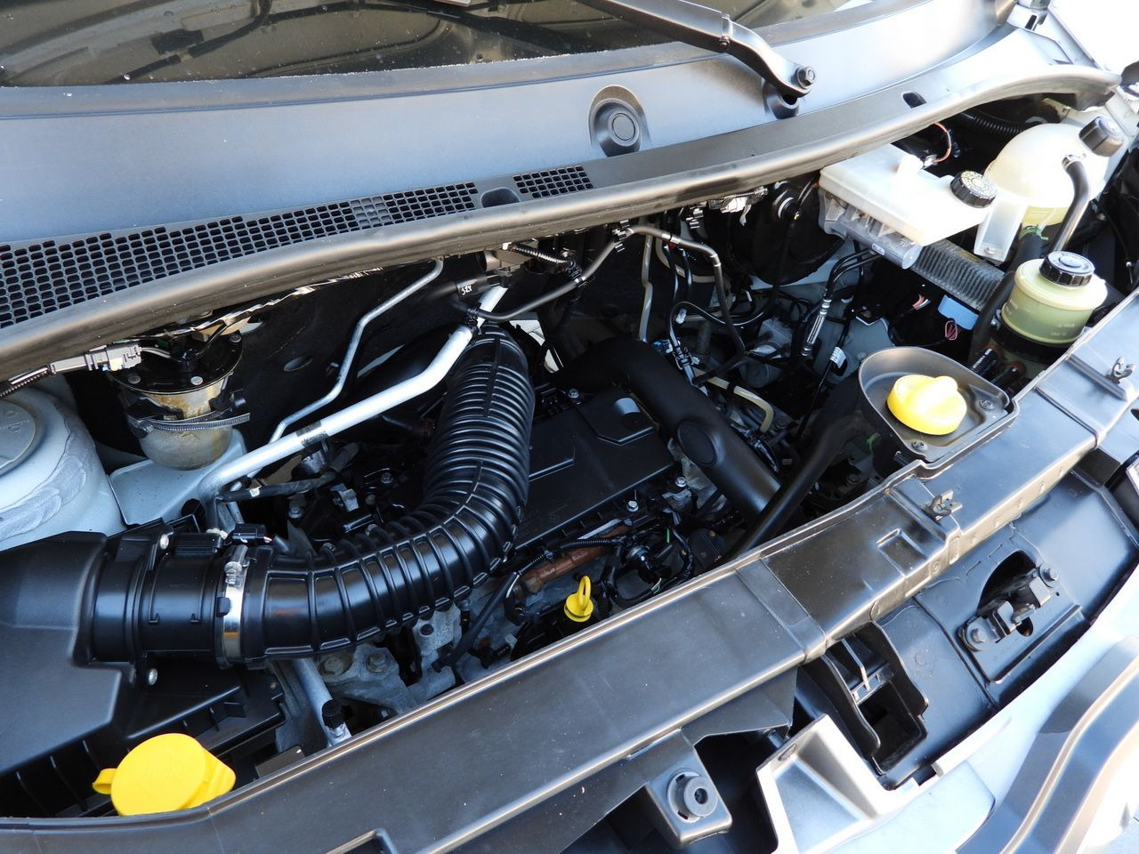 Small van RENAULT MASTER BOX DELIVERY VAN 7 SEATS CRUISE CONTROL AIR CONDITIONING 110HP: picture 20 Small van RENAULT MASTER BOX DELIVERY VAN 7 SEATS CRUISE CONTROL AIR CONDITIONING 110HP: picture 20