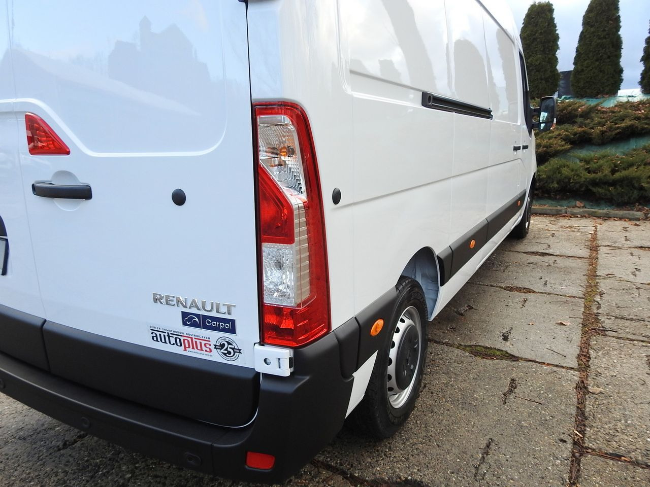 Refrigerated van RENAULT MASTER NEW REFRIGERATOR VAN -10*C AIR CONDITIONING MANUFACTURERS 135HP: picture 18 Refrigerated van RENAULT MASTER NEW REFRIGERATOR VAN -10*C AIR CONDITIONING MANUFACTURERS 135HP: picture 18