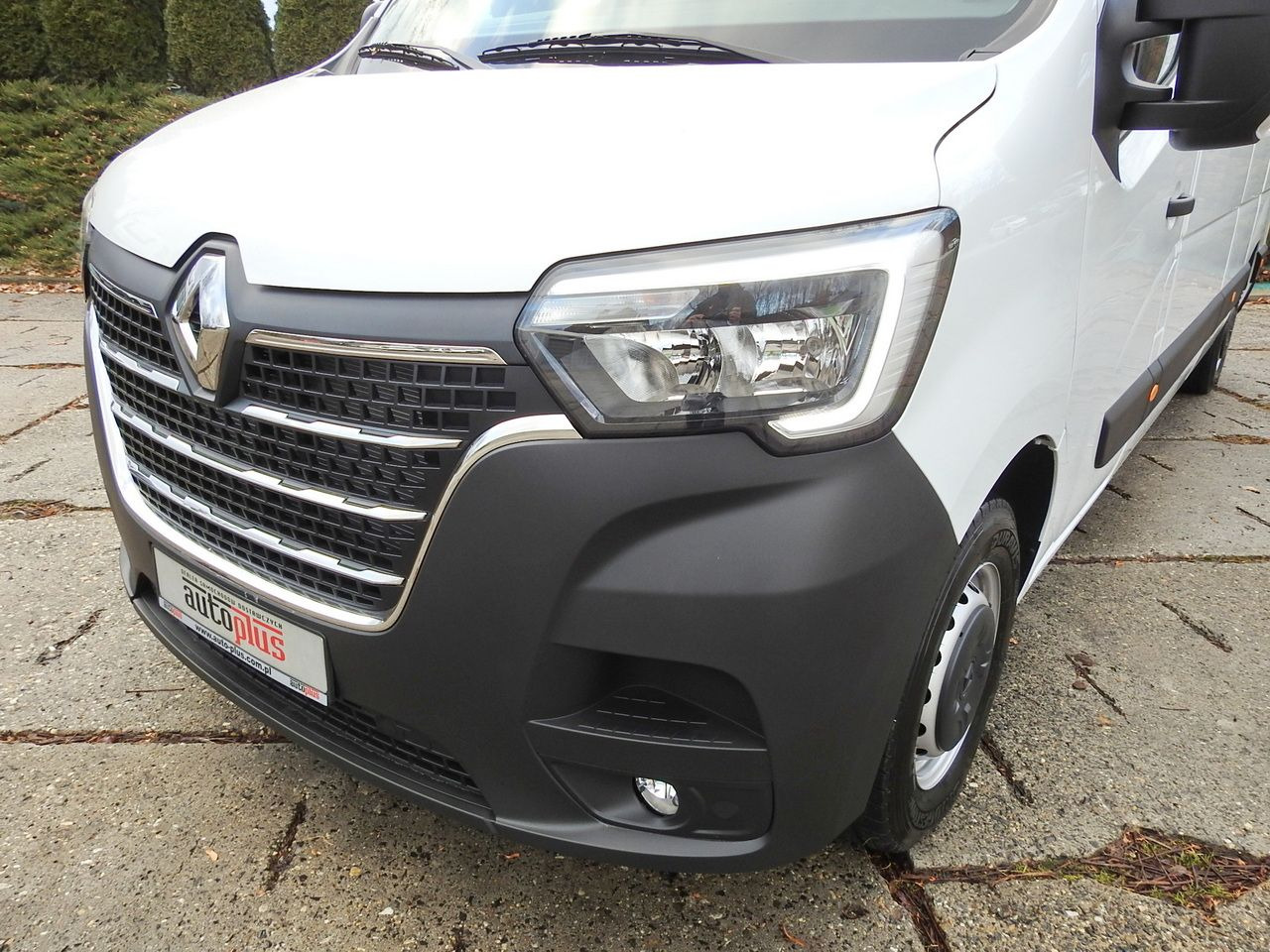 Refrigerated van RENAULT MASTER NEW REFRIGERATOR VAN -10*C AIR CONDITIONING MANUFACTURERS 135HP: picture 19 Refrigerated van RENAULT MASTER NEW REFRIGERATOR VAN -10*C AIR CONDITIONING MANUFACTURERS 135HP: picture 19