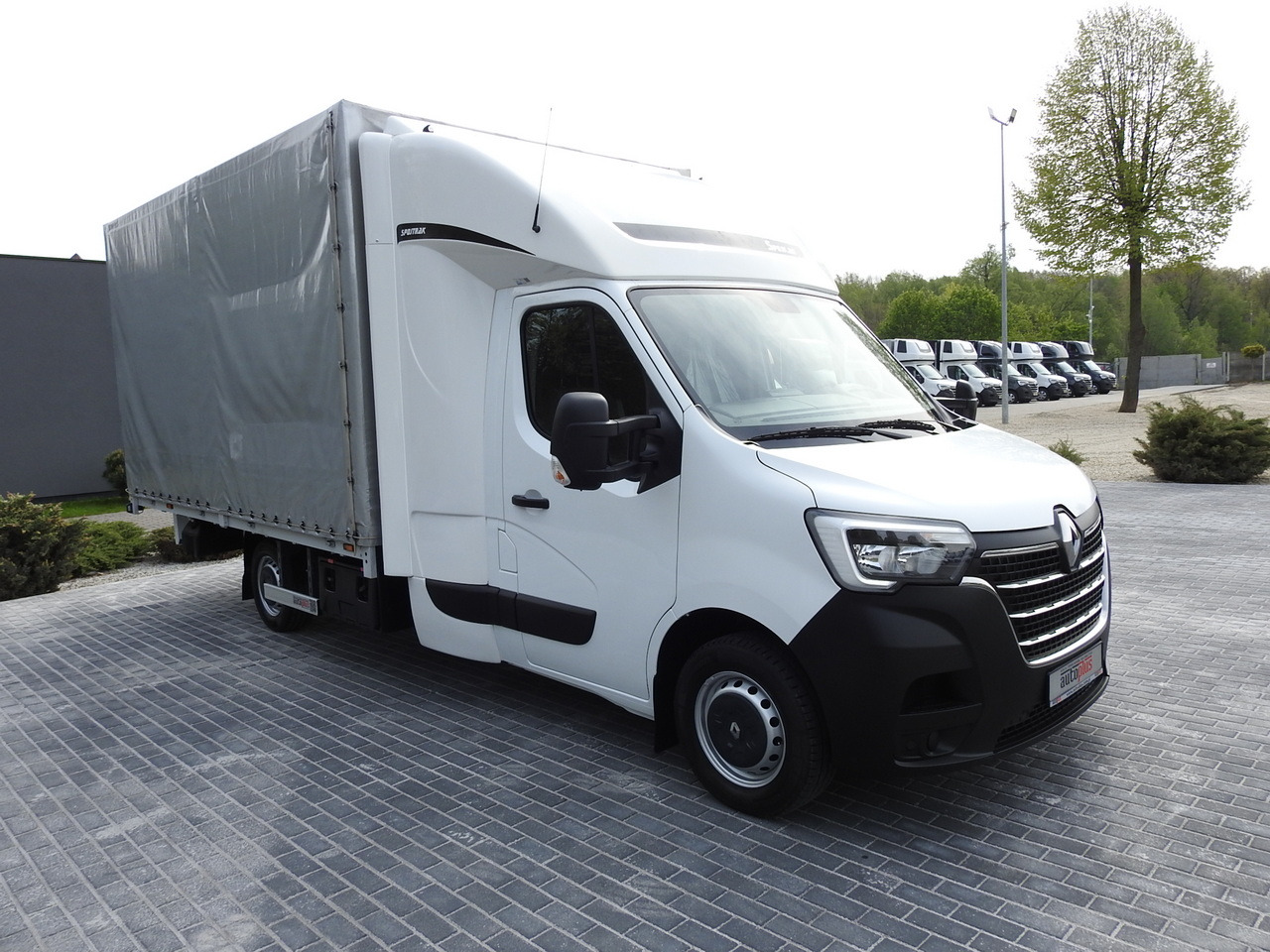 RENAULT MASTER TARPAULIN 10 PALLETS WEBASTO CRUISE CONTROL AIR CONDITIONING LED LIGHTS PNEUMATICS 165HP - Curtain side van: picture 4 RENAULT MASTER TARPAULIN 10 PALLETS WEBASTO CRUISE CONTROL AIR CONDITIONING LED LIGHTS PNEUMATICS 165HP - Curtain side van: picture 4