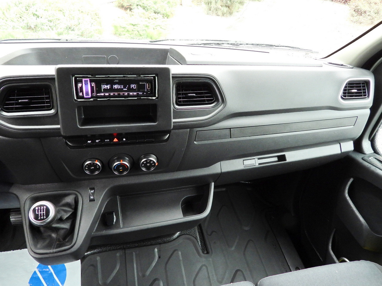 RENAULT MASTER TARPAULIN 10 PALLETS WEBASTO CRUISE CONTROL LED LIGHTS PNEUMATICS AIR CONDITIONING 165HP on lease RENAULT MASTER TARPAULIN 10 PALLETS WEBASTO CRUISE CONTROL LED LIGHTS PNEUMATICS AIR CONDITIONING 165HP: picture 34 RENAULT MASTER TARPAULIN 10 PALLETS WEBASTO CRUISE CONTROL LED LIGHTS PNEUMATICS AIR CONDITIONING 165HP on lease RENAULT MASTER TARPAULIN 10 PALLETS WEBASTO CRUISE CONTROL LED LIGHTS PNEUMATICS AIR CONDITIONING 165HP: picture 34