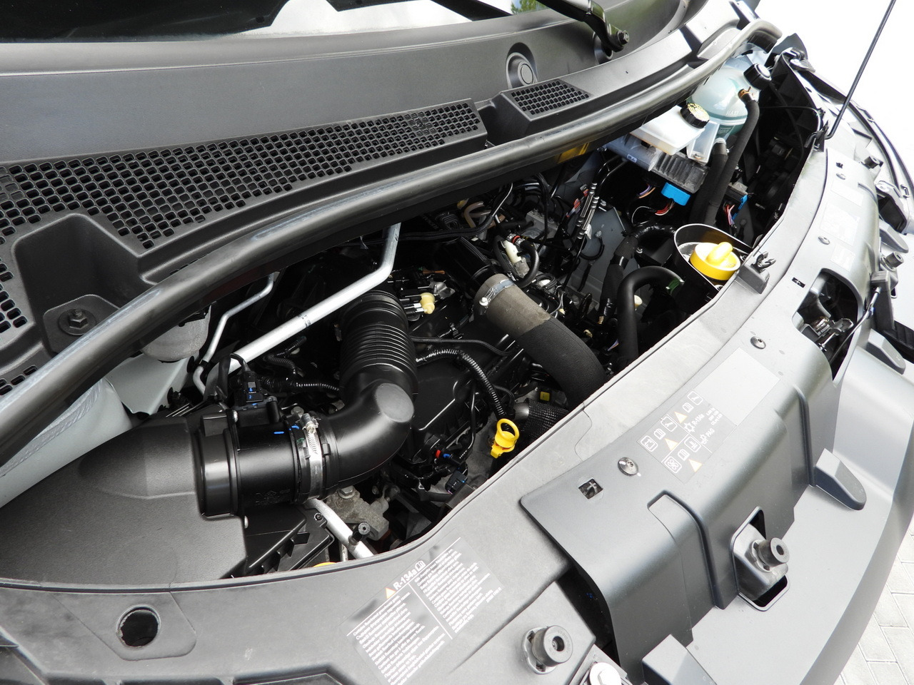 Curtain side van RENAULT MASTER TARPAULIN 10 PALLETS WEBASTO CRUISE CONTROL LED LIGHTS PNEUMATICS AIR CONDITIONING 165HP: picture 26 Curtain side van RENAULT MASTER TARPAULIN 10 PALLETS WEBASTO CRUISE CONTROL LED LIGHTS PNEUMATICS AIR CONDITIONING 165HP: picture 26