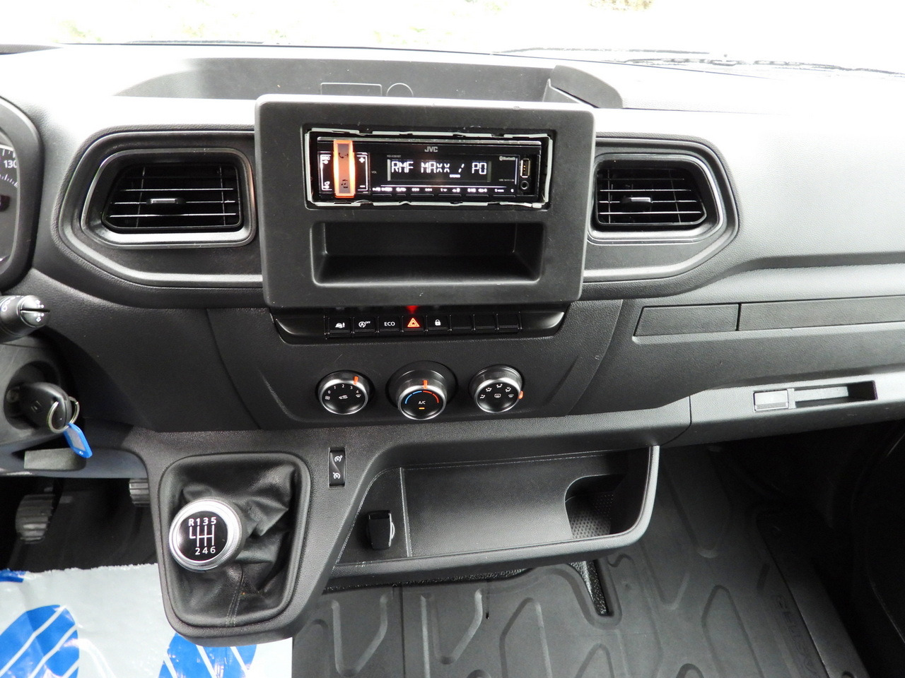 RENAULT MASTER TARPAULIN 10 PALLETS WEBASTO CRUISE CONTROL LED LIGHTS PNEUMATICS AIR CONDITIONING 165HP on lease RENAULT MASTER TARPAULIN 10 PALLETS WEBASTO CRUISE CONTROL LED LIGHTS PNEUMATICS AIR CONDITIONING 165HP: picture 35 RENAULT MASTER TARPAULIN 10 PALLETS WEBASTO CRUISE CONTROL LED LIGHTS PNEUMATICS AIR CONDITIONING 165HP on lease RENAULT MASTER TARPAULIN 10 PALLETS WEBASTO CRUISE CONTROL LED LIGHTS PNEUMATICS AIR CONDITIONING 165HP: picture 35