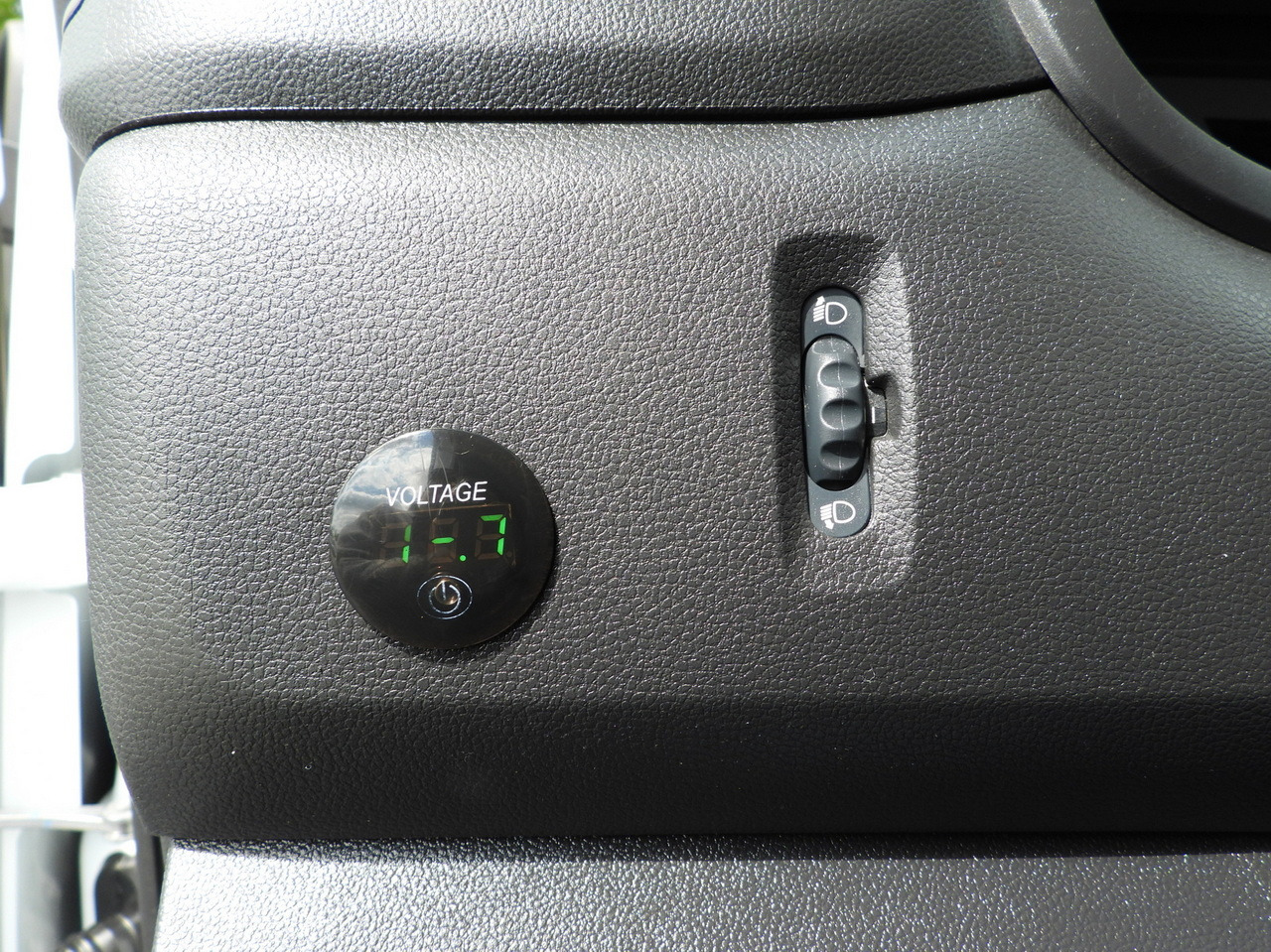 Curtain side van RENAULT MASTER TARPAULIN 10 PALLETS WEBASTO CRUISE CONTROL LED LIGHTS PNEUMATICS AIR CONDITIONING 165HP: picture 29 Curtain side van RENAULT MASTER TARPAULIN 10 PALLETS WEBASTO CRUISE CONTROL LED LIGHTS PNEUMATICS AIR CONDITIONING 165HP: picture 29