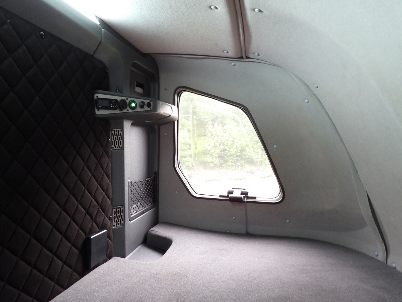 RENAULT MASTER TARPAULIN 10 PALLETS WEBASTO CRUISE CONTROL LED LIGHTS PNEUMATICS AIR CONDITIONING 165HP on lease RENAULT MASTER TARPAULIN 10 PALLETS WEBASTO CRUISE CONTROL LED LIGHTS PNEUMATICS AIR CONDITIONING 165HP: picture 40 RENAULT MASTER TARPAULIN 10 PALLETS WEBASTO CRUISE CONTROL LED LIGHTS PNEUMATICS AIR CONDITIONING 165HP on lease RENAULT MASTER TARPAULIN 10 PALLETS WEBASTO CRUISE CONTROL LED LIGHTS PNEUMATICS AIR CONDITIONING 165HP: picture 40