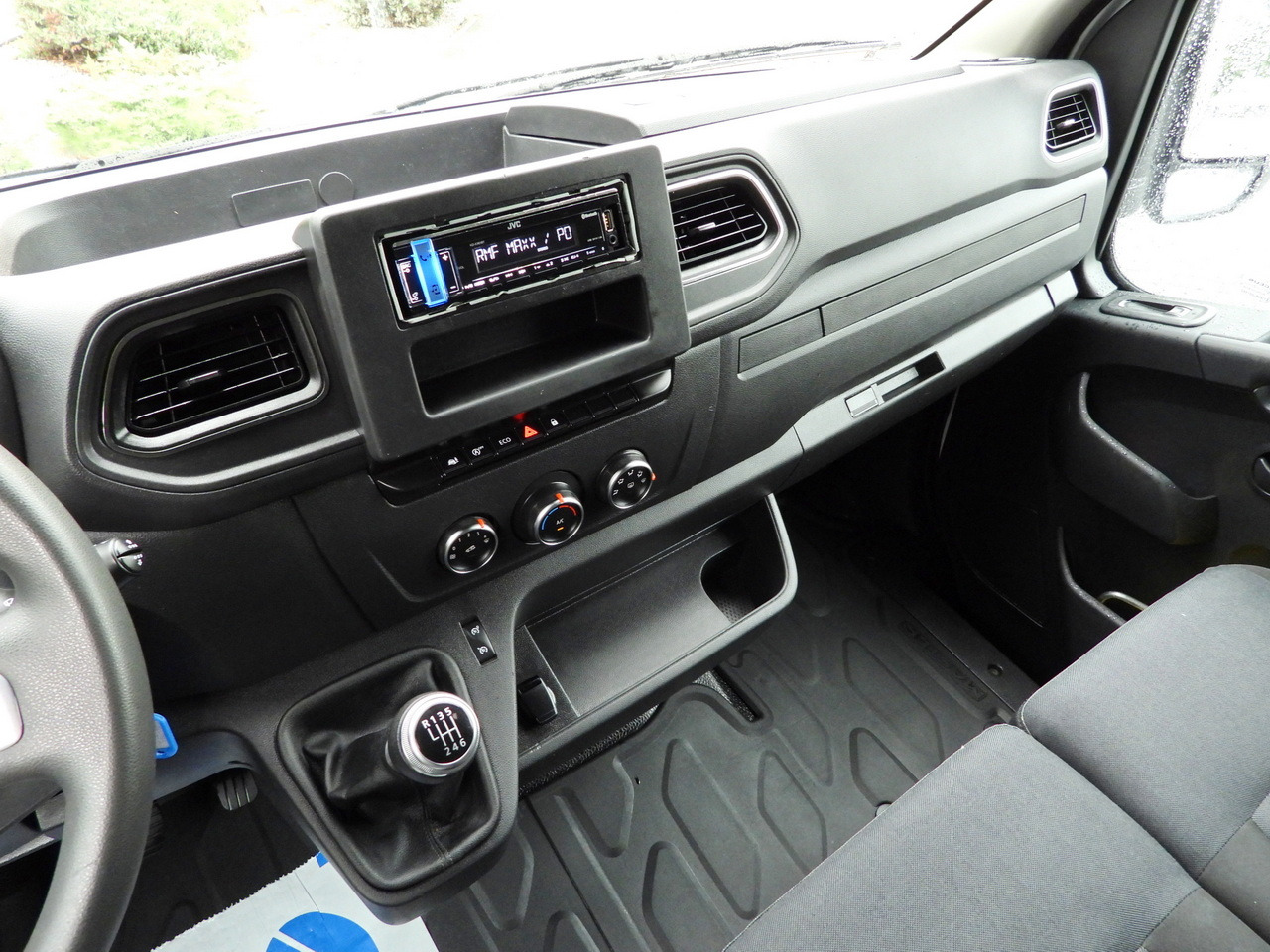 RENAULT MASTER TARPAULIN 10 PALLETS WEBASTO CRUISE CONTROL LED LIGHTS PNEUMATICS AIR CONDITIONING 165HP on lease RENAULT MASTER TARPAULIN 10 PALLETS WEBASTO CRUISE CONTROL LED LIGHTS PNEUMATICS AIR CONDITIONING 165HP: picture 33 RENAULT MASTER TARPAULIN 10 PALLETS WEBASTO CRUISE CONTROL LED LIGHTS PNEUMATICS AIR CONDITIONING 165HP on lease RENAULT MASTER TARPAULIN 10 PALLETS WEBASTO CRUISE CONTROL LED LIGHTS PNEUMATICS AIR CONDITIONING 165HP: picture 33