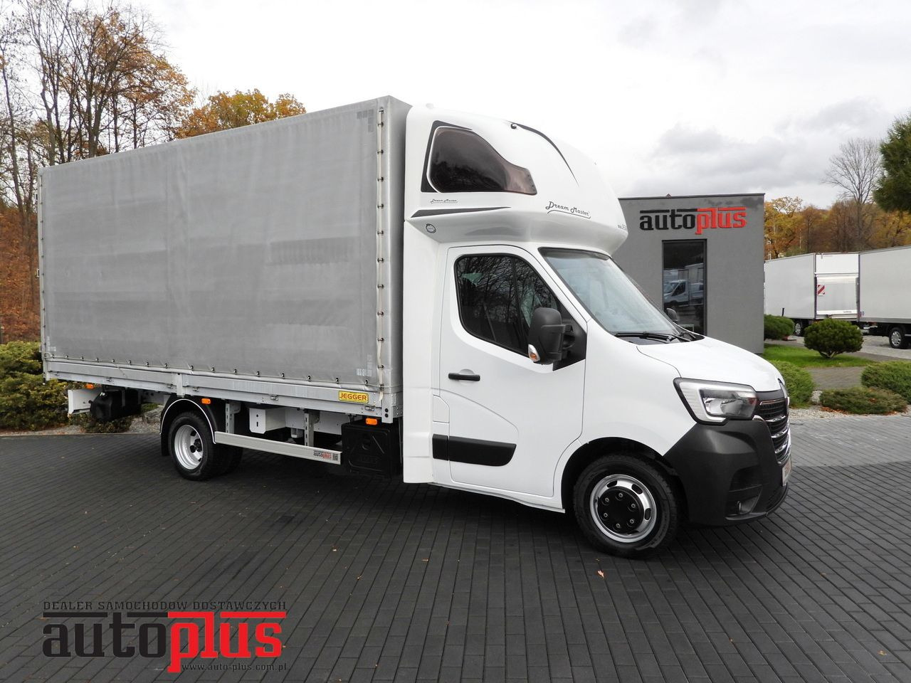 RENAULT MASTER TARPAULIN 10 PALLETS WEBASTO CRUISE CONTROL NAVIGATION LED LIGHTS TWIN WHEELS AIR CONDITIONING 165HP - Curtain side van: picture 1 RENAULT MASTER TARPAULIN 10 PALLETS WEBASTO CRUISE CONTROL NAVIGATION LED LIGHTS TWIN WHEELS AIR CONDITIONING 165HP - Curtain side van: picture 1