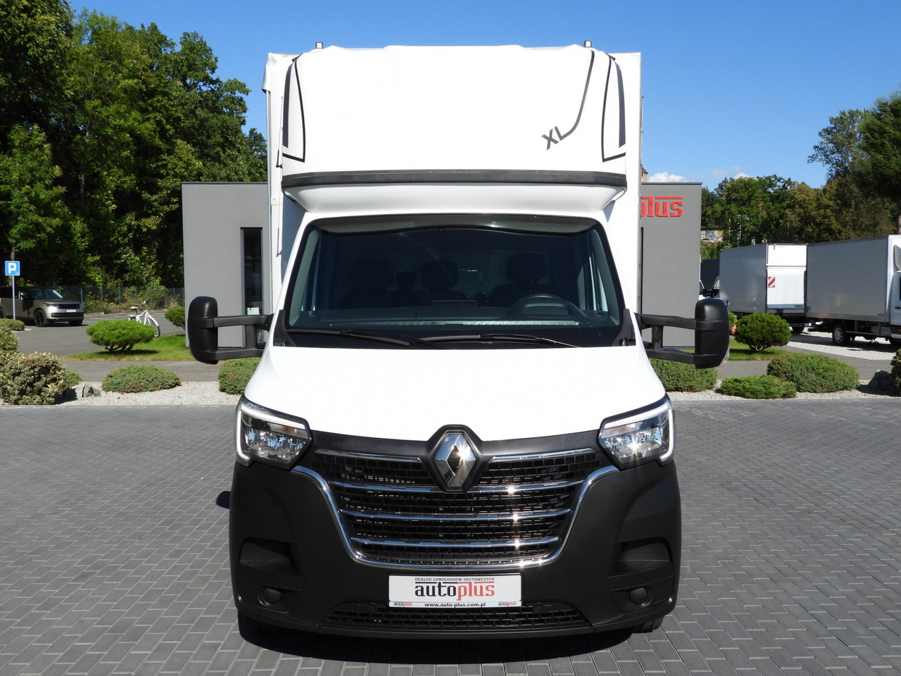 RENAULT MASTER TARPAULIN LIFT 10 PALLETS WEBASTO CRUISE CONTROL LED LIGHTS PNEUMATICS AIR CONDITIONING 165HP - Curtain side van: picture 5 RENAULT MASTER TARPAULIN LIFT 10 PALLETS WEBASTO CRUISE CONTROL LED LIGHTS PNEUMATICS AIR CONDITIONING 165HP - Curtain side van: picture 5