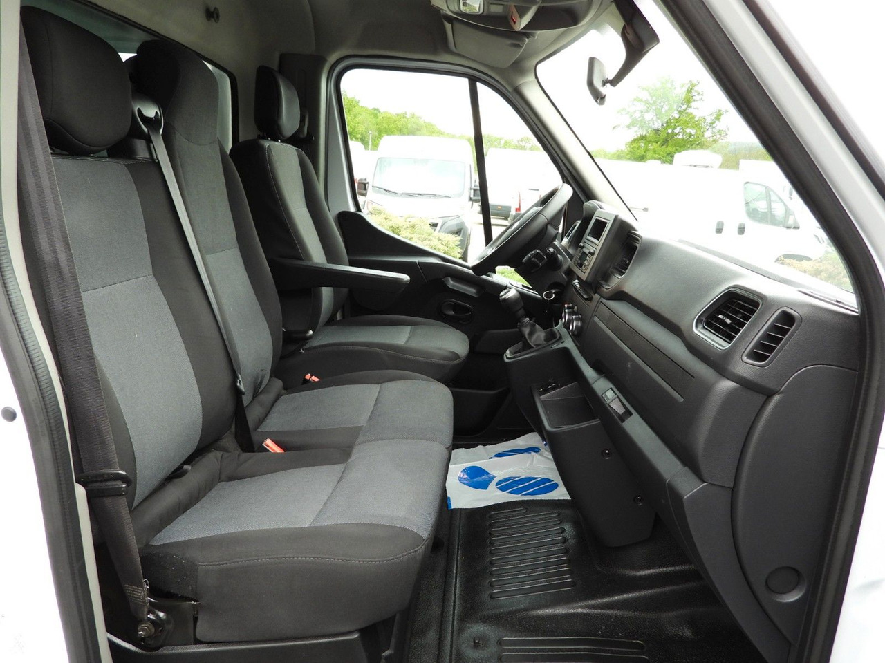 Curtain side van Renault MASTER  PRITSCHE PLANE 10 PALETTEN TEMPOMAT  A/C: picture 25