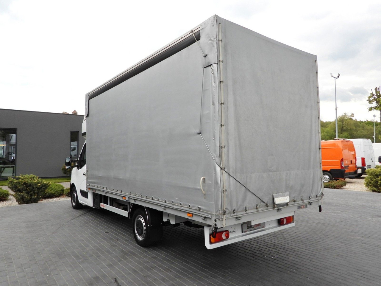 Curtain side van Renault MASTER  PRITSCHE PLANE 10 PALETTEN TEMPOMAT  A/C: picture 10