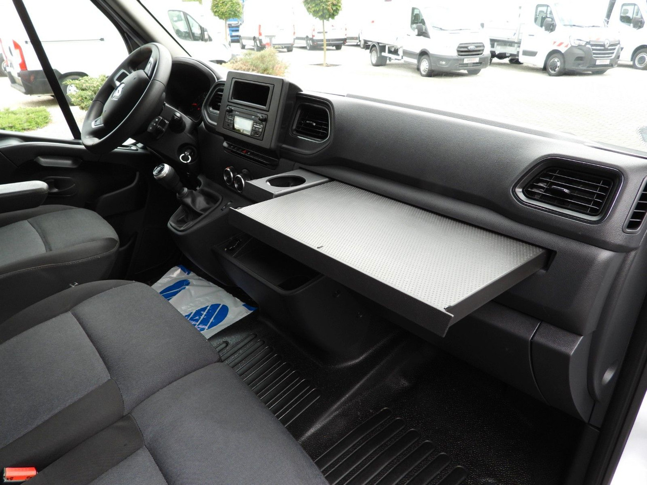 Curtain side van Renault MASTER  PRITSCHE PLANE 10 PALETTEN TEMPOMAT  A/C: picture 28
