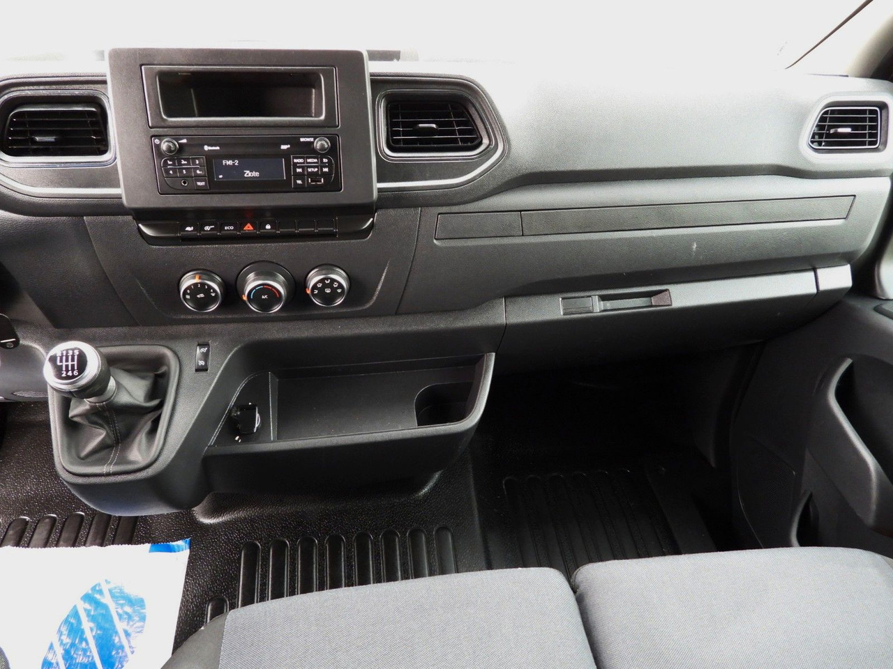 Curtain side van Renault MASTER  PRITSCHE PLANE 10 PALETTEN TEMPOMAT  A/C: picture 24
