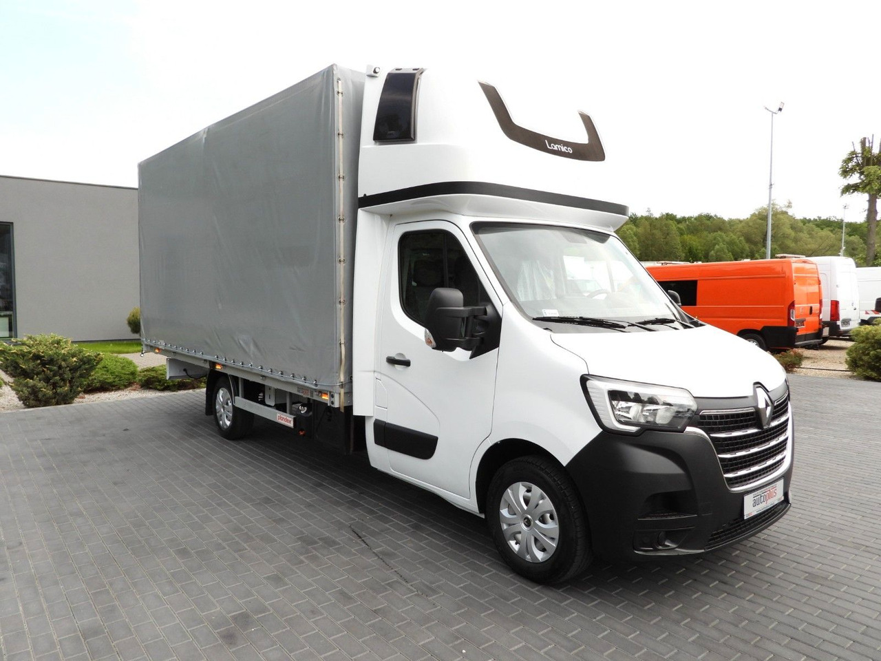 Renault MASTER PRITSCHE PLANE 10 PALETTEN WEBASTO A/C - Curtain side van: picture 4 Renault MASTER PRITSCHE PLANE 10 PALETTEN WEBASTO A/C - Curtain side van: picture 4